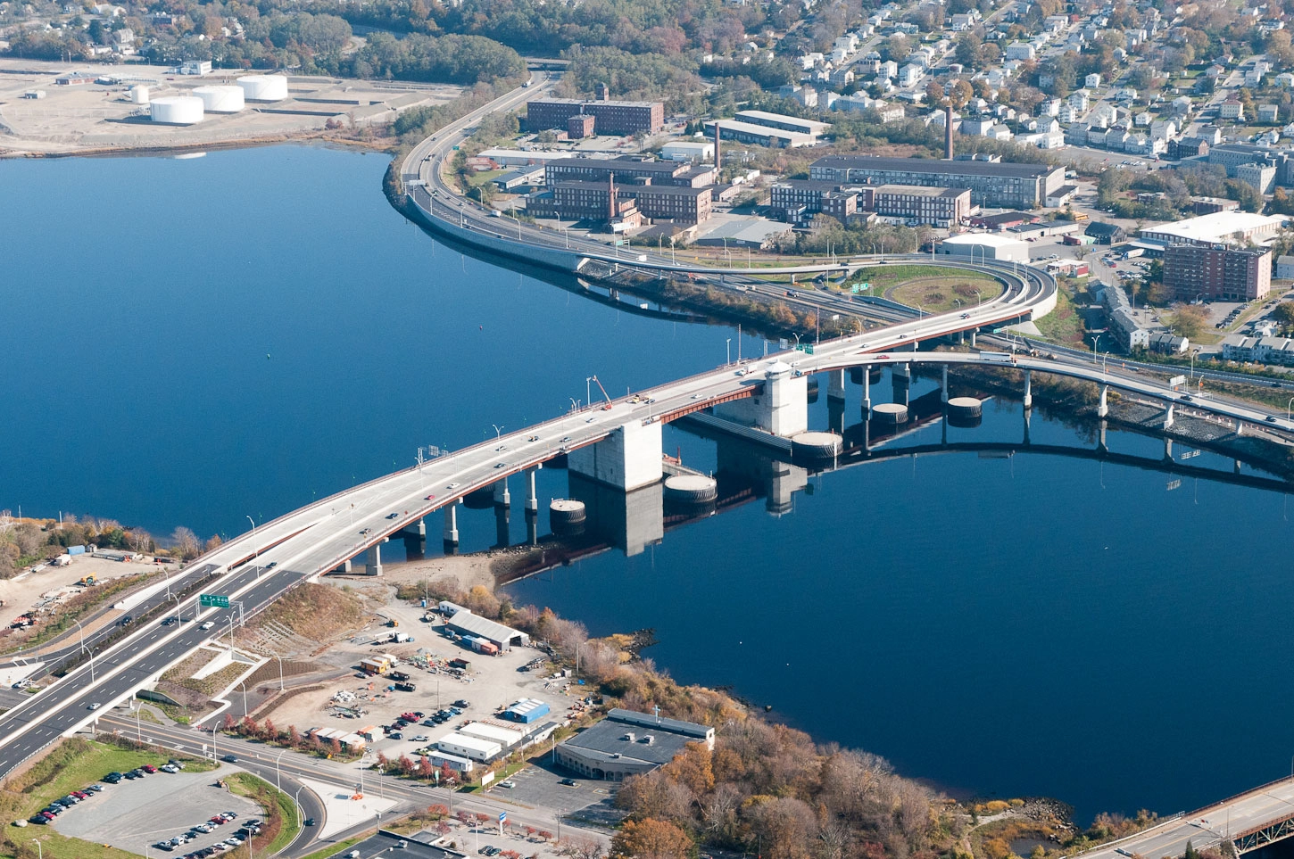 Brightman Street Bridge in Fall River, MA for the Massachusetts Department of Transportation. The Middlesex Corporation, 2007.