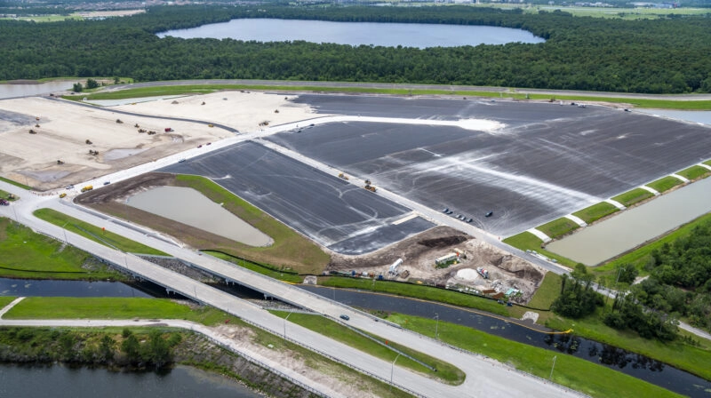 The Middlesex Corporation constructed a new Rent-A-Car vehicle storage/maintenance facility and quick turn around facility on the Wetherbee property located south of the South Terminal Complex. The work included installing drainage, retention ponds and asphalt parking lot.