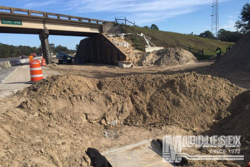 This project consisted of widening 13.5 miles of I-75 from a 4-lane to a 6-lane facility beginning north of the Hernando County Line and terminating south of CR 470, and the complete interchange reconstruction at SR 48 including ramp reconstruction, milling and resurfacing, and improvements at CR 476B/CR 673 interchange.