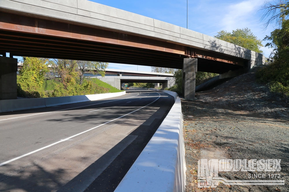 The Connecticut Bridge Bundle project consisted of the design and construction of superstructure replacements and minor improvements for four bridges.